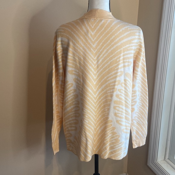 SOFT SURROUNDINGS Size L Light Orange & Cream Zebra Stripe Open Front Cardigan - Picture 4 of 9